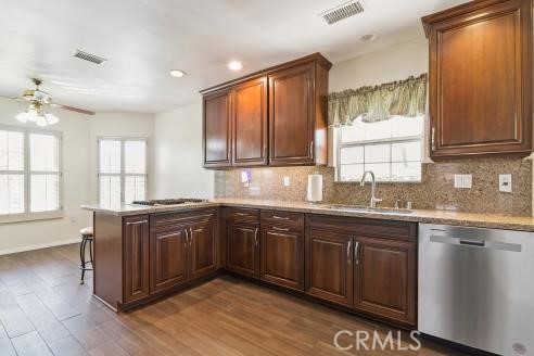 Detail Gallery Image 6 of 41 For 4807 Bentree Ave, Long Beach,  CA 90807 - 3 Beds | 2 Baths
