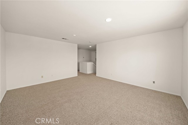40225 Watford Way, Palmdale CA: https://media.crmls.org/medias/be71fa28-8926-49f7-9080-e39de1451d4d.jpg