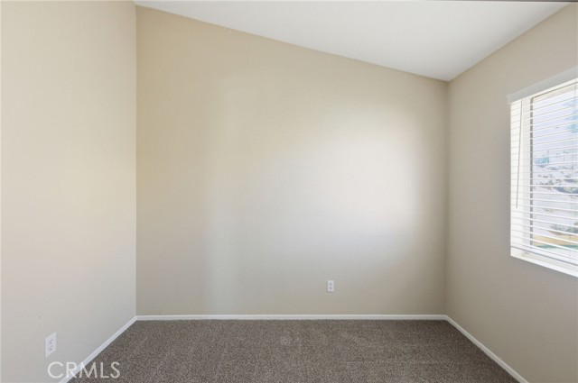 Detail Gallery Image 34 of 59 For 3152 Hampton, Palmdale,  CA 93551 - 3 Beds | 3 Baths