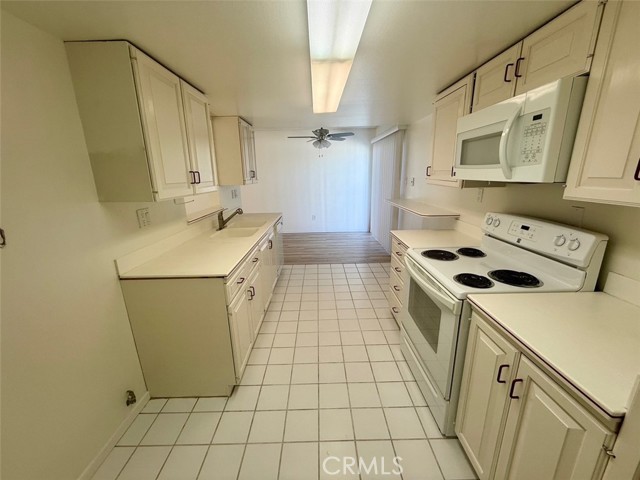 Detail Gallery Image 7 of 12 For 605 Redondo Avenue #206,  Long Beach,  CA 90814 - 1 Beds | 1/1 Baths