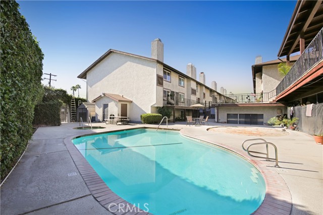 Detail Gallery Image 33 of 37 For 16126 Cornuta Ave #111,  Bellflower,  CA 90706 - 3 Beds | 2 Baths