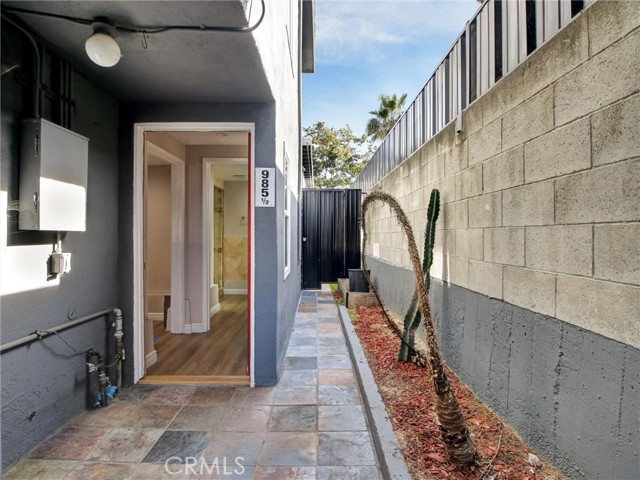 Detail Gallery Image 33 of 36 For 985 1/2 Dexter St, Los Angeles,  CA 90042 - 0 Beds | 1 Baths