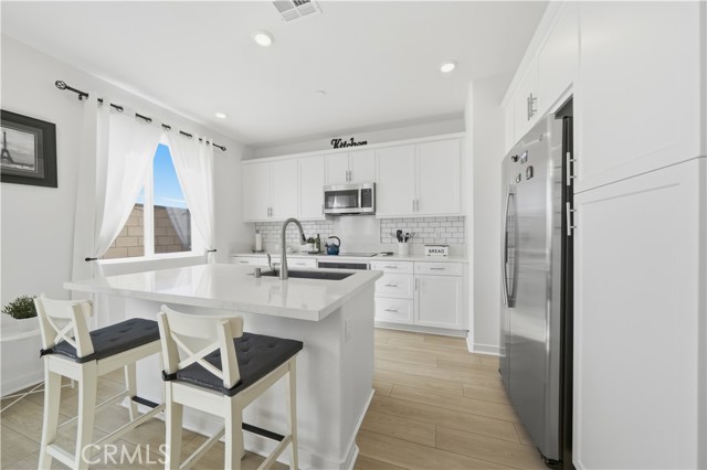 Detail Gallery Image 13 of 39 For 31385 Lolite, Winchester,  CA 92596 - 3 Beds | 2/1 Baths