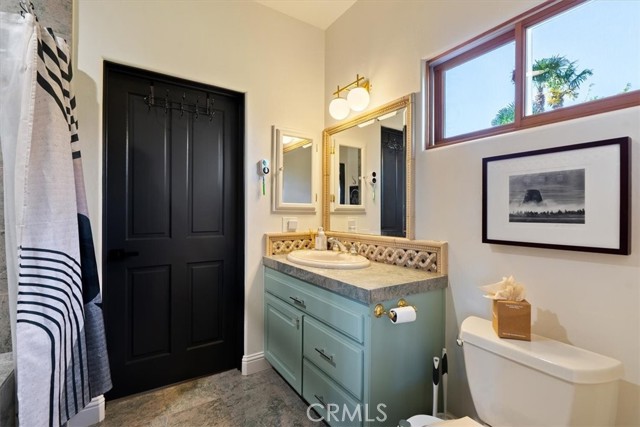 Image 32 of 73 For 6275 Twin Canyon