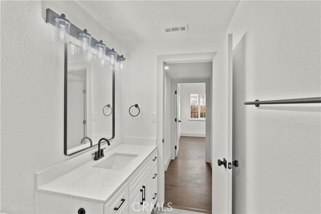 Detail Gallery Image 16 of 32 For 5210 71st, Sacramento,  CA 95820 - 3 Beds | 1 Baths