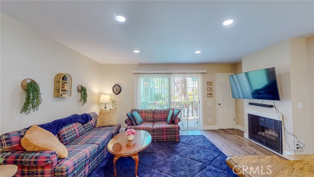 Detail Gallery Image 5 of 24 For 2859 S Fairview St #C,  Santa Ana,  CA 92704 - 1 Beds | 1 Baths