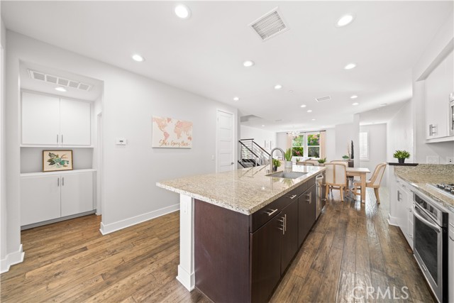 9 Compass Court, Aliso Viejo CA: https://media.crmls.org/medias/be754ccb-abce-482f-b5c2-91eb0738d2c0.jpg