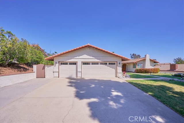 Detail Gallery Image 3 of 56 For 5235 Mayberry Ave, Rancho Cucamonga,  CA 91737 - 4 Beds | 2/1 Baths