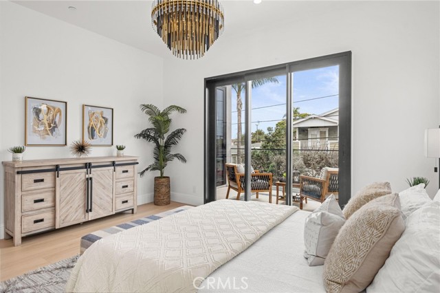 3609 Oak Avenue, Manhattan Beach CA: https://media.crmls.org/medias/be76ab03-b0fd-4157-b59f-ac3379955f65.jpg