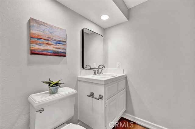 Detail Gallery Image 13 of 33 For 12 Chelsea Pointe, Dana Point,  CA 92629 - 3 Beds | 2/1 Baths