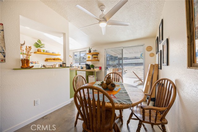Detail Gallery Image 11 of 40 For 61503 Sunburst, Joshua Tree,  CA 92252 - 2 Beds | 1/1 Baths