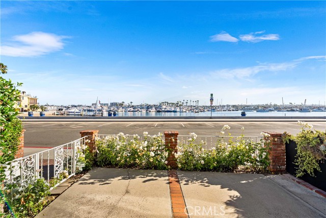 Detail Gallery Image 27 of 37 For 1817 W Bay Ave a,  Newport Beach,  CA 92663 - 2 Beds | 2/1 Baths
