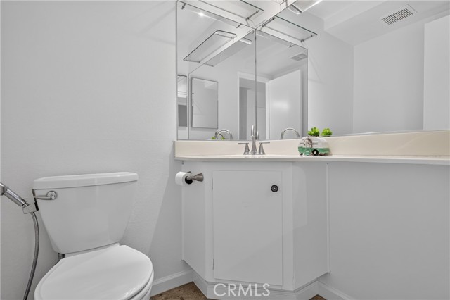 20730 Devonshire, D photo 16