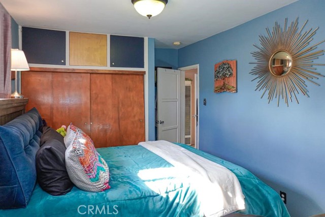 3915 E 11th Street, Long Beach CA: https://media.crmls.org/medias/be79ee44-179b-47bb-a6fa-de76d4629043.jpg