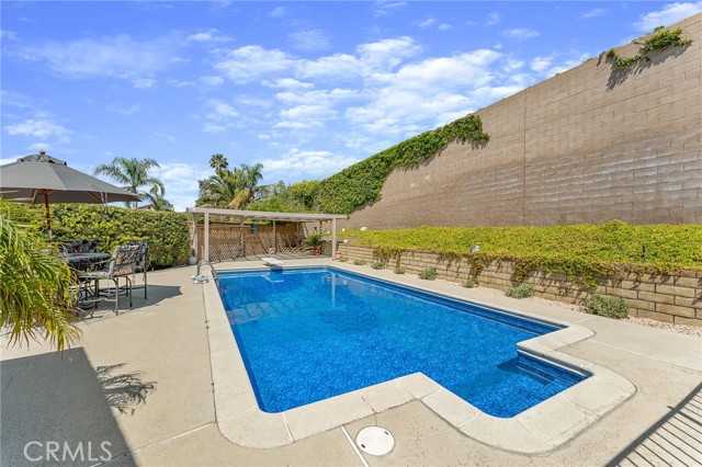 Detail Gallery Image 34 of 48 For 10664 Finch Ave, Rancho Cucamonga,  CA 91737 - 4 Beds | 2/1 Baths