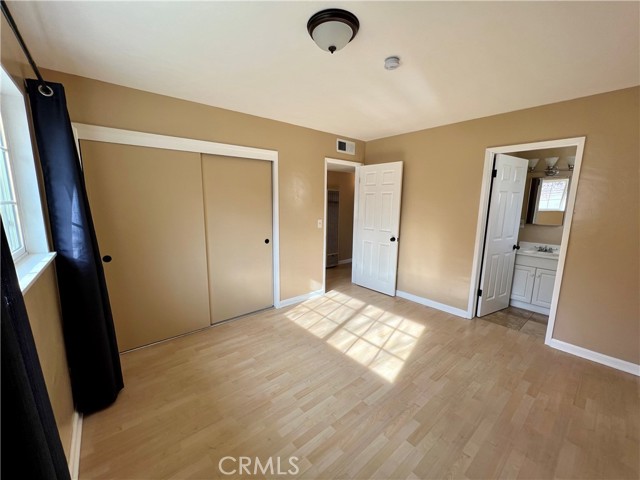 728 Catalina, Frazier Park CA: https://media.crmls.org/medias/be7adc33-9126-4022-aaf8-e37a6d5b4698.jpg