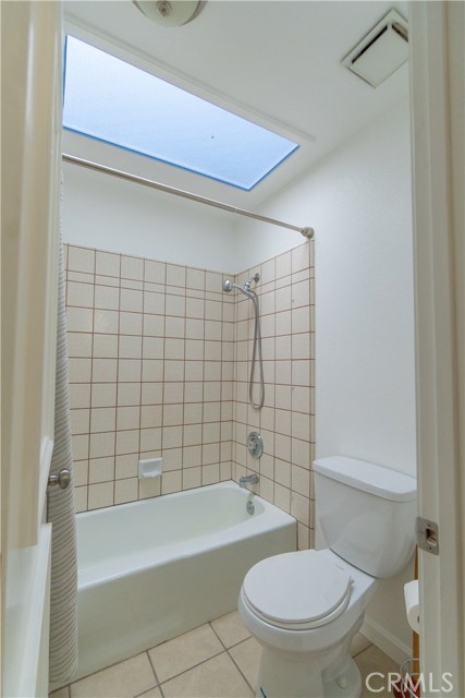 Detail Gallery Image 35 of 75 For 14064 Tioga, Oak Hills,  CA 92344 - 5 Beds | 2/1 Baths