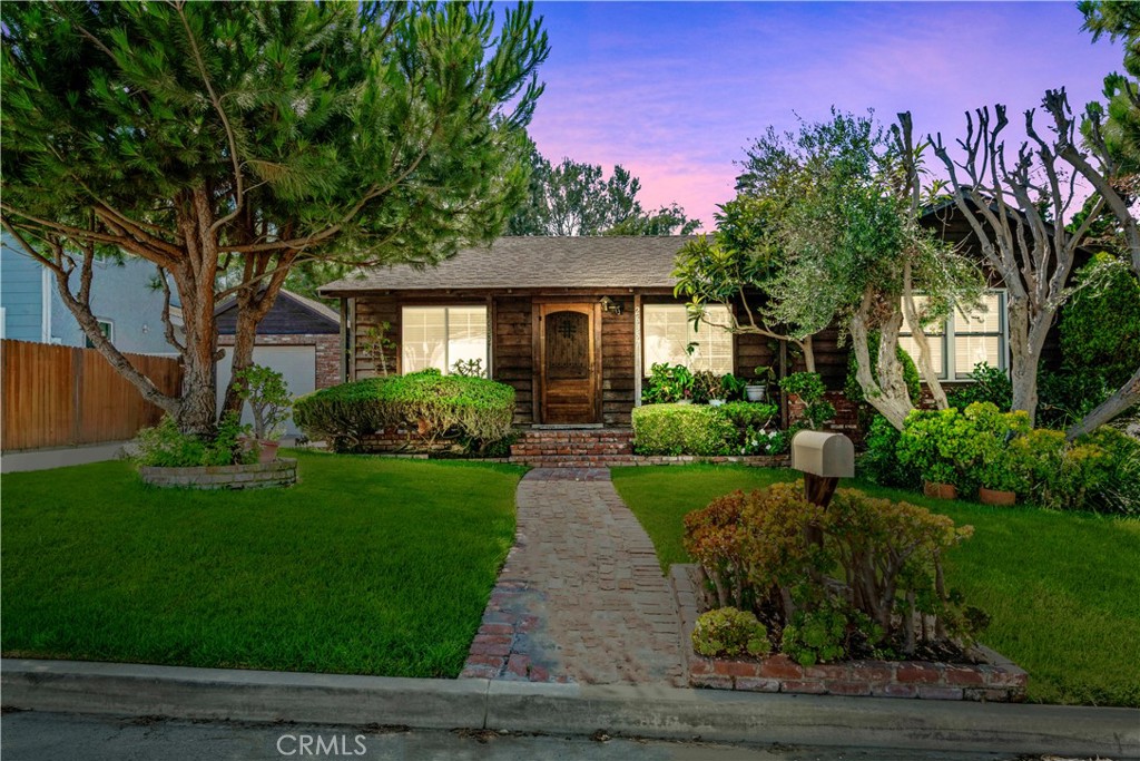 26357 Hillcrest Avenue