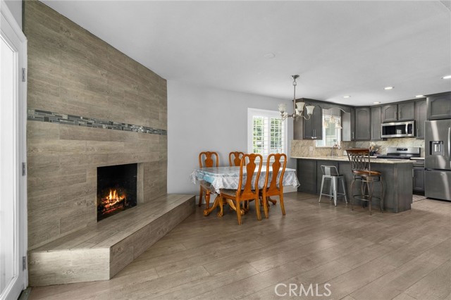 Detail Gallery Image 6 of 22 For 5979 Stanton Ave, Highland,  CA 92346 - 3 Beds | 2 Baths