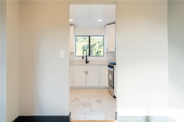 10716 Telfair Avenue, Pacoima CA: https://media.crmls.org/medias/be7b8c54-cbea-4c62-be81-baed55ad5a4c.jpg