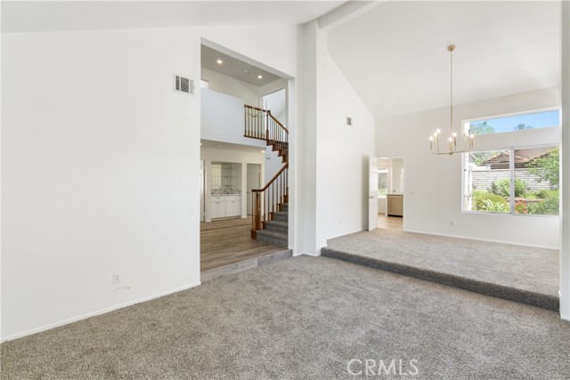 Detail Gallery Image 8 of 47 For 21965 Jeffers Ln, Saugus,  CA 91350 - 5 Beds | 3 Baths