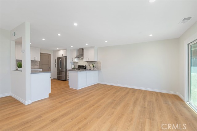 Detail Gallery Image 7 of 54 For 4021 via Manzana, San Clemente,  CA 92673 - 4 Beds | 2/1 Baths