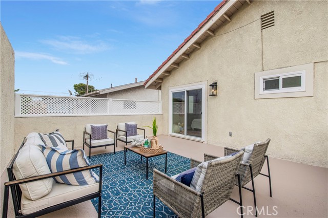 2220 Clark Lane, Redondo Beach, California 90278, 4 Bedrooms Bedrooms, ,3 BathroomsBathrooms,Residential,Sold,Clark,SB23086757