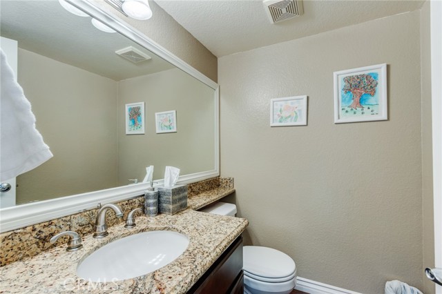 Detail Gallery Image 14 of 59 For 41 Royal Tern, Aliso Viejo,  CA 92656 - 4 Beds | 2/1 Baths