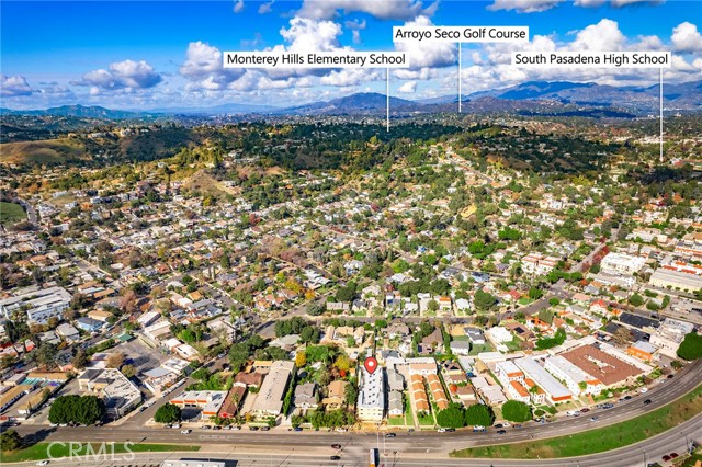 5639 N Huntington Drive, Los Angeles CA: https://media.crmls.org/medias/be7cd85a-251c-45fe-bf18-dae94b4e863d.jpg