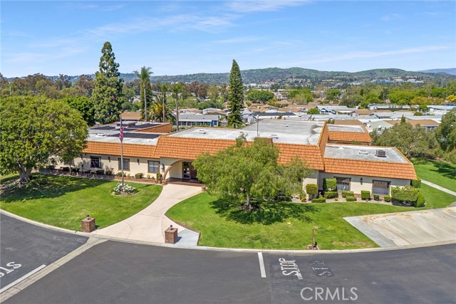 Detail Gallery Image 2 of 28 For 2851 Rolling Hills Dr #260,  Fullerton,  CA 92835 - 3 Beds | 2 Baths