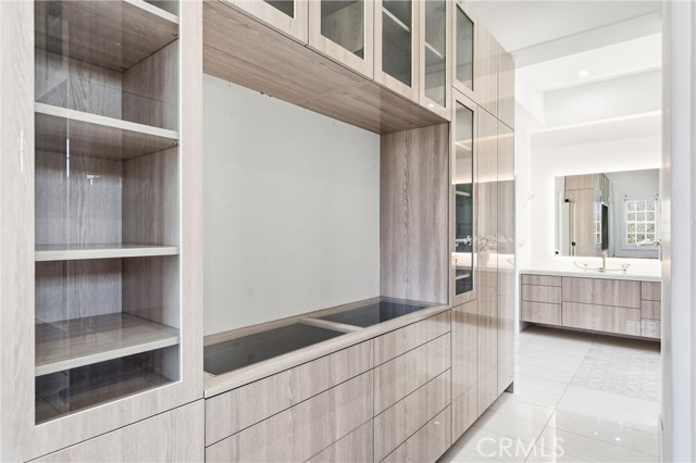 Detail Gallery Image 38 of 55 For 381 S Henning Way, Anaheim,  CA 92807 - 6 Beds | 6 Baths