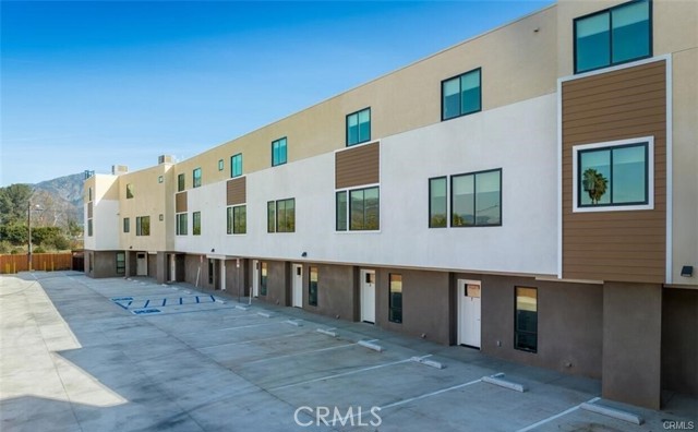 Detail Gallery Image 1 of 17 For 4251 E Live Oak Ave #9,  Arcadia,  CA 91006 - 3 Beds | 3/1 Baths