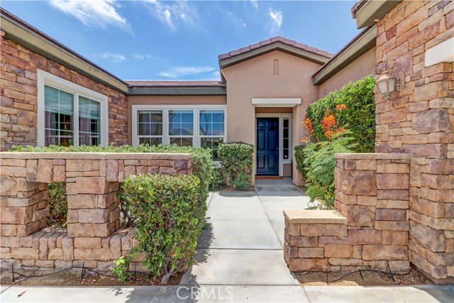 81835 Eagle Claw Drive, La Quinta CA: https://media.crmls.org/medias/be7e6b92-b9bc-4aa6-9f75-d1c74299aa3b.jpg