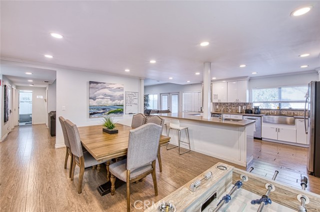 Detail Gallery Image 5 of 26 For 20621 Paisley Ln, Huntington Beach,  CA 92646 - 4 Beds | 3 Baths