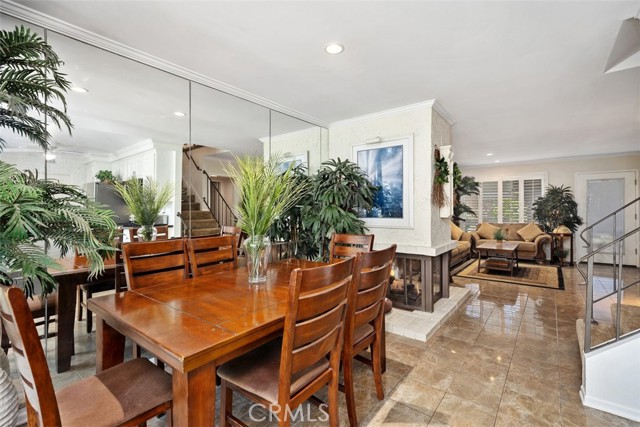 Detail Gallery Image 14 of 42 For 14342 Suffolk, Westminster,  CA 92683 - 4 Beds | 3 Baths