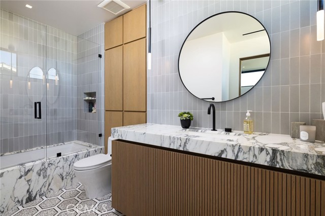 2304 Cliff, Newport Beach CA: https://media.crmls.org/medias/be7f32b4-26aa-44bd-86d0-3bc47fc60bde.jpg