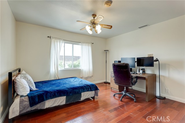 Detail Gallery Image 10 of 21 For 32 Blazing Star, Irvine,  CA 92604 - 5 Beds | 4 Baths