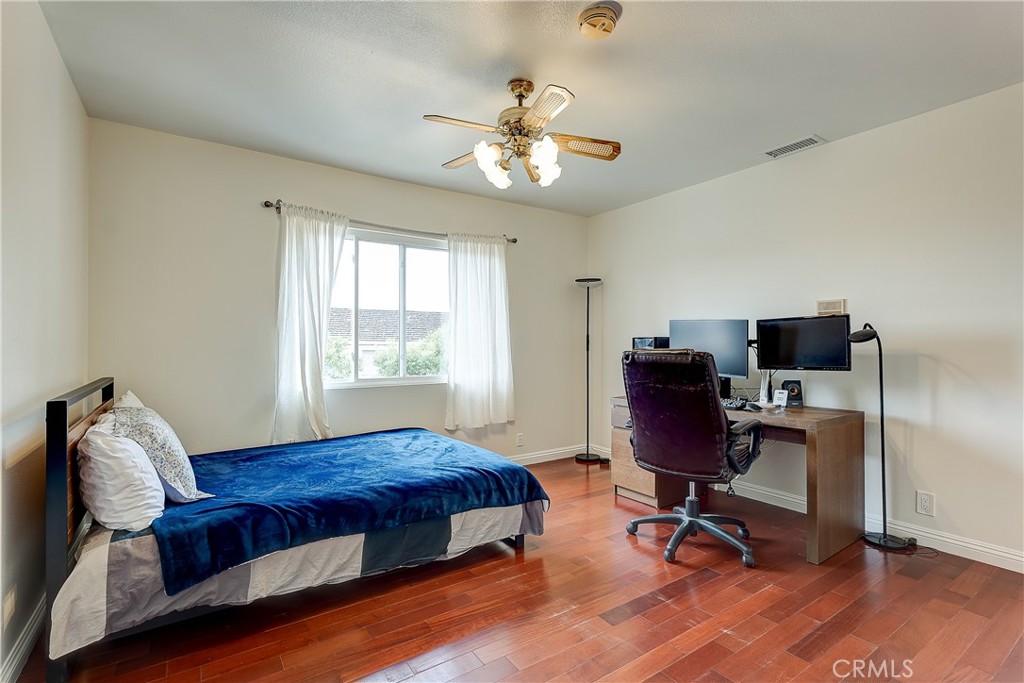 MLS #SR25262171 image #9