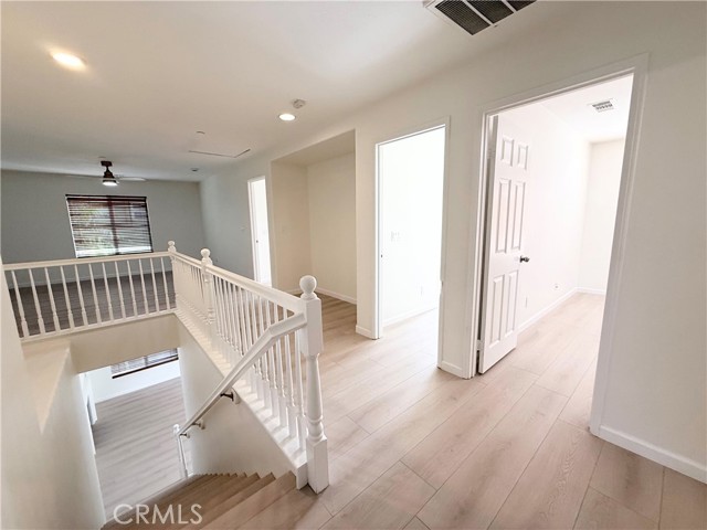 Detail Gallery Image 11 of 26 For 1315 Castledale St, Riverside,  CA 92501 - 5 Beds | 3 Baths