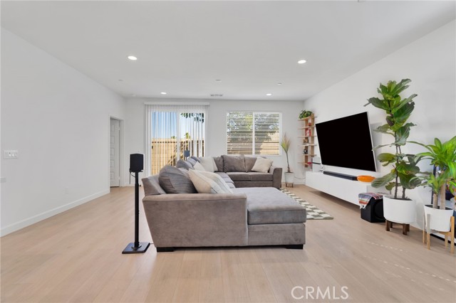 Detail Gallery Image 12 of 23 For 13056 Lancaster, Hesperia,  CA 92344 - 3 Beds | 2 Baths