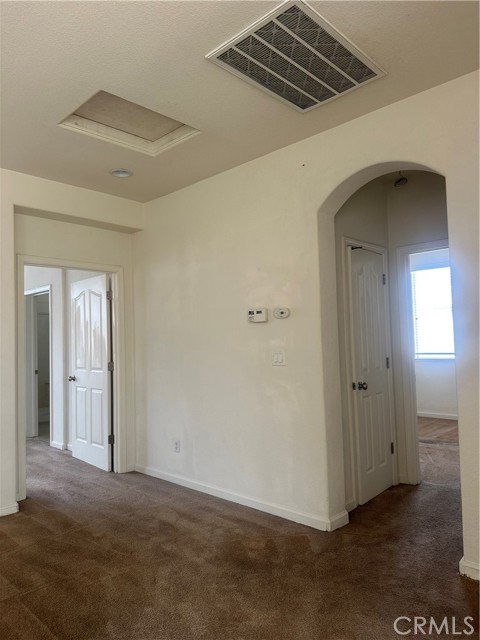 Detail Gallery Image 9 of 46 For 17385 Stone Celler Way, Lathrop,  CA 95330 - 4 Beds | 3 Baths