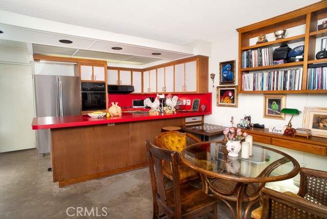 Detail Gallery Image 14 of 36 For 1104 Glenbridge Cir, Westlake Village,  CA 91361 - 2 Beds | 2 Baths