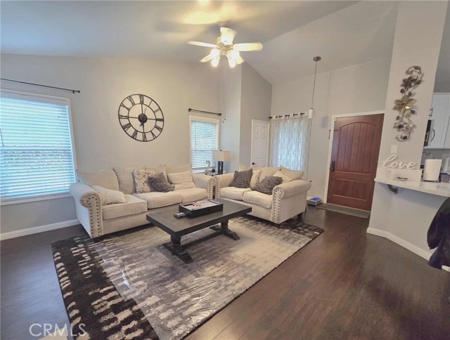 Detail Gallery Image 9 of 30 For 2416 Notre Dame Way, Corona,  CA 92881 - 3 Beds | 2 Baths