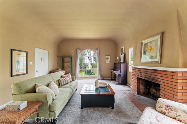 Detail Gallery Image 11 of 51 For 2190 Pacific Ave, Costa Mesa,  CA 92627 - 2 Beds | 2 Baths