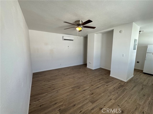 Detail Gallery Image 4 of 7 For 15628 K St, Mojave,  CA 93501 - – Beds | – Baths