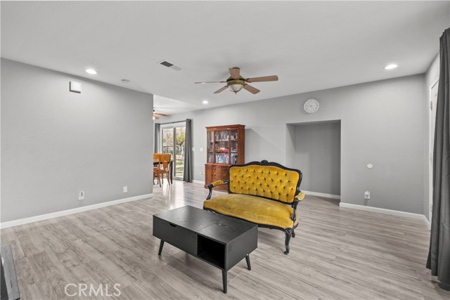 Detail Gallery Image 11 of 41 For 40258 168th St, Palmdale,  CA 93591 - 3 Beds | 2 Baths