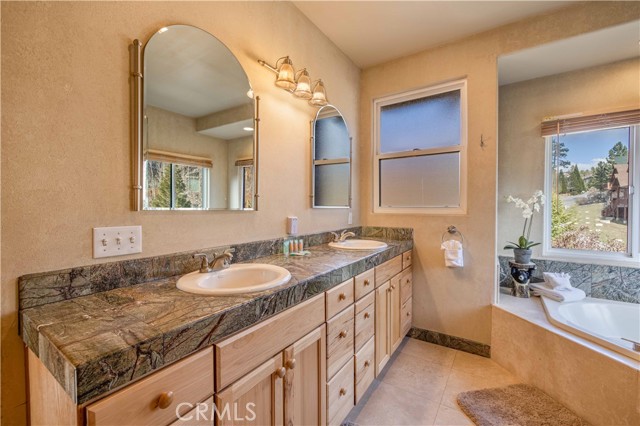 Detail Gallery Image 33 of 35 For 447 Windsong Pl, Big Bear Lake,  CA 92315 - 4 Beds | 3/1 Baths