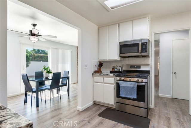 Detail Gallery Image 8 of 18 For 975 Brookside Ave, Redlands,  CA 92373 - 4 Beds | 2 Baths