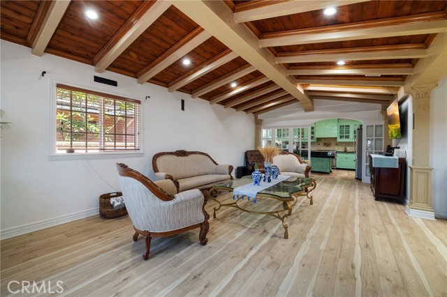 1729 W 51st Place, Los Angeles CA: https://media.crmls.org/medias/be8585de-9ded-4984-96cd-e24d9f8c43cc.jpg