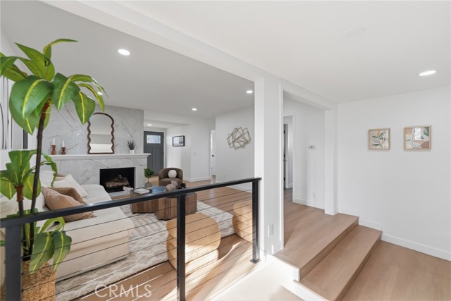 Detail Gallery Image 9 of 45 For 2614 W 111th, Inglewood,  CA 90303 - 5 Beds | 3 Baths